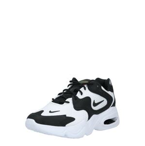 Nike Sportswear Nízke tenisky 'Advantage 4'  čierna / biela